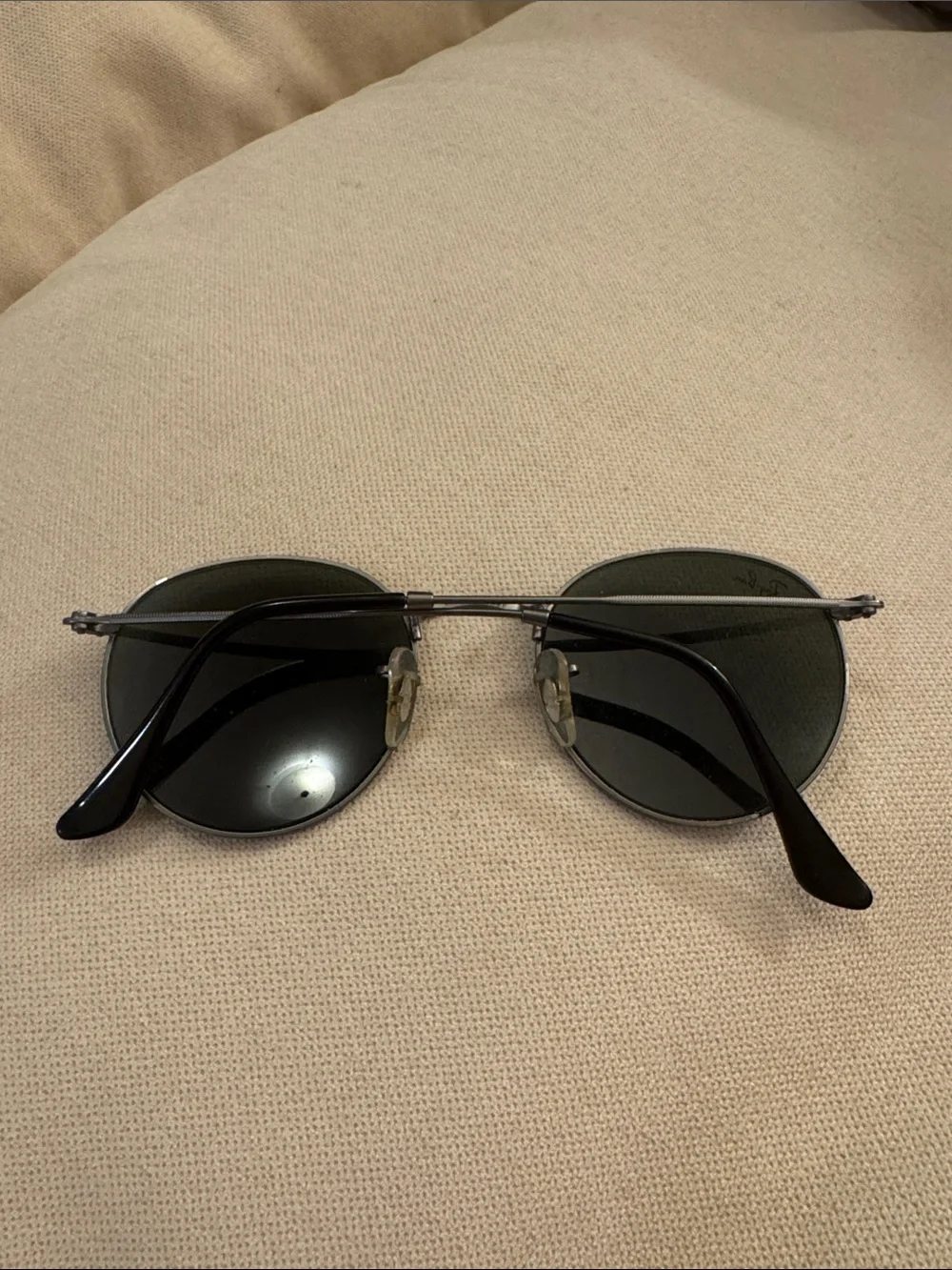 Ray-Ban Round Metal Sunglasses in Black and Silver